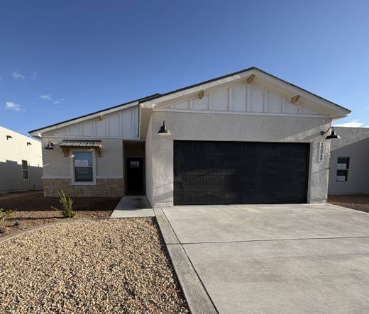 609 Paseo De La Reina St