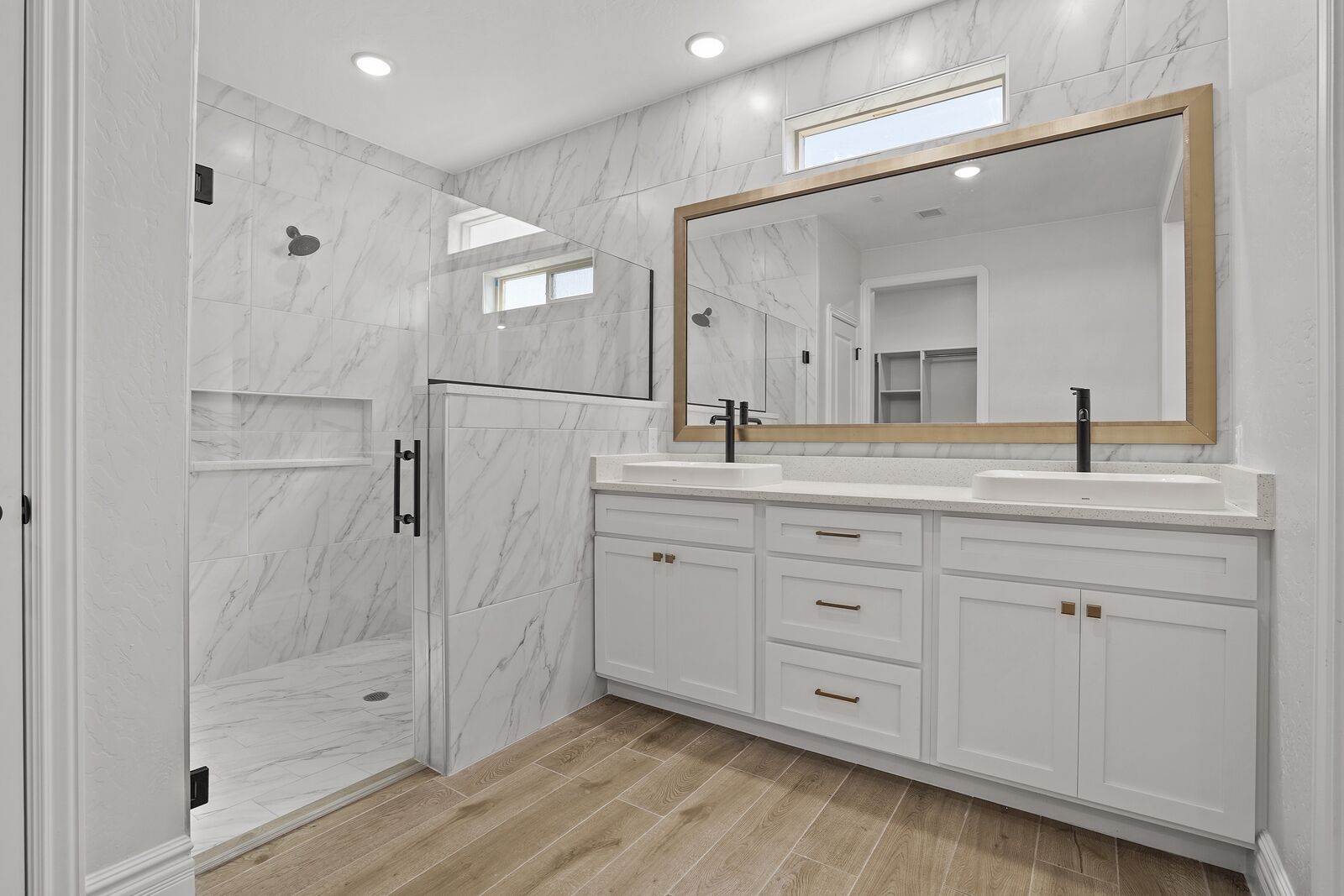 Primary Bath &mdash; Diamond Homes