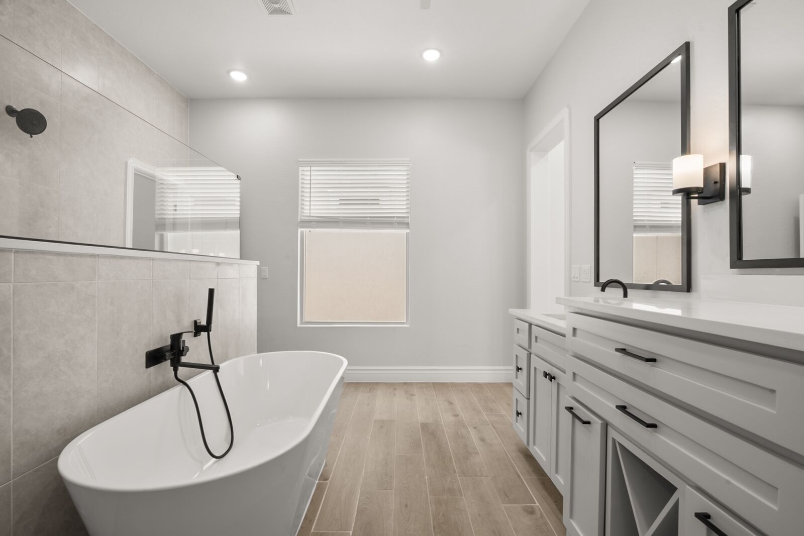 Primary Bath &mdash; Diamond Homes