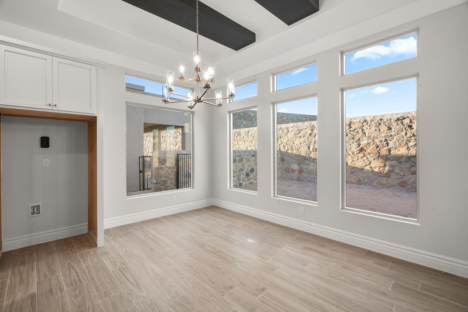 Dining &mdash; Diamond Homes