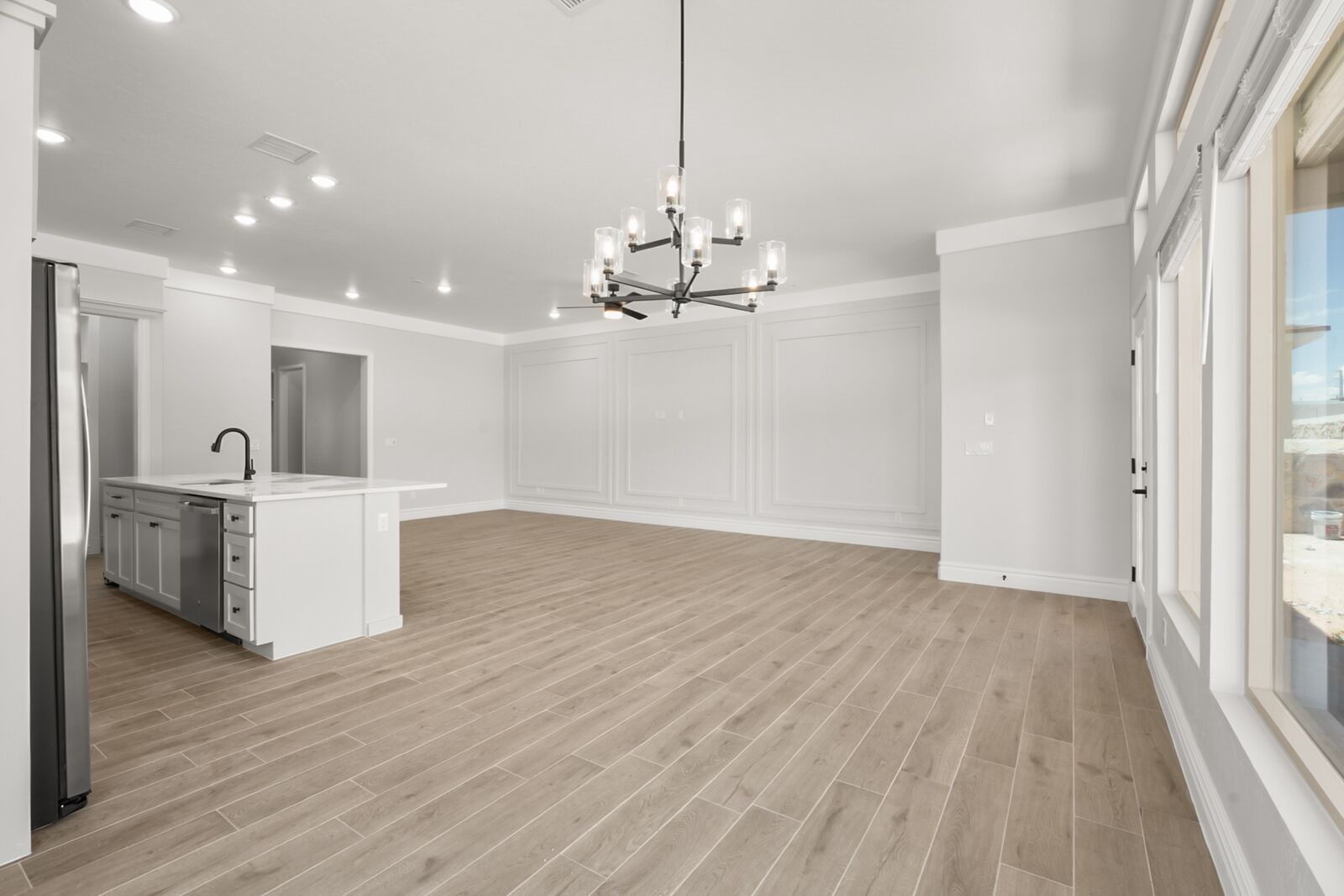 Dining &mdash; Diamond Homes