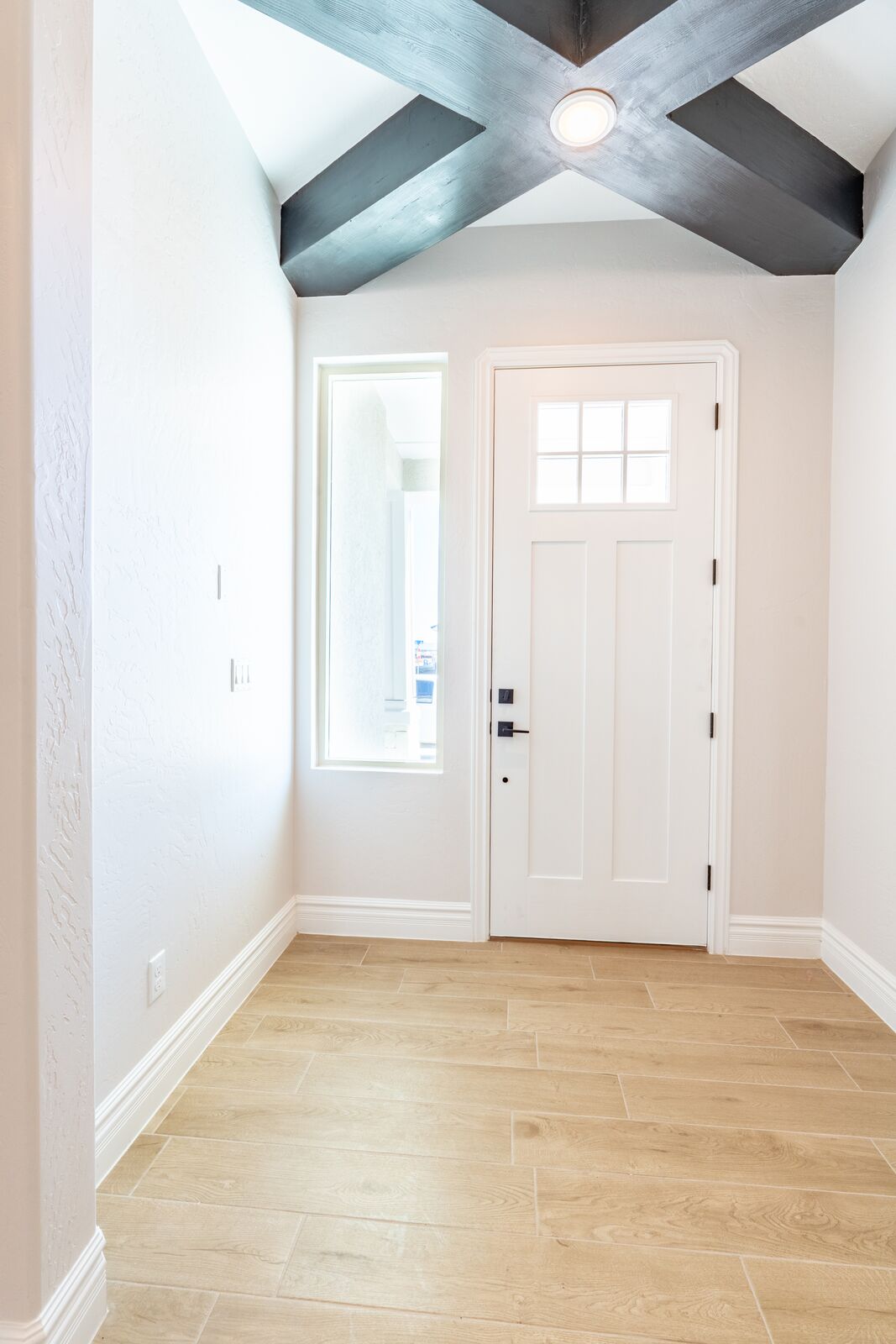 Entry &mdash; Diamond Homes