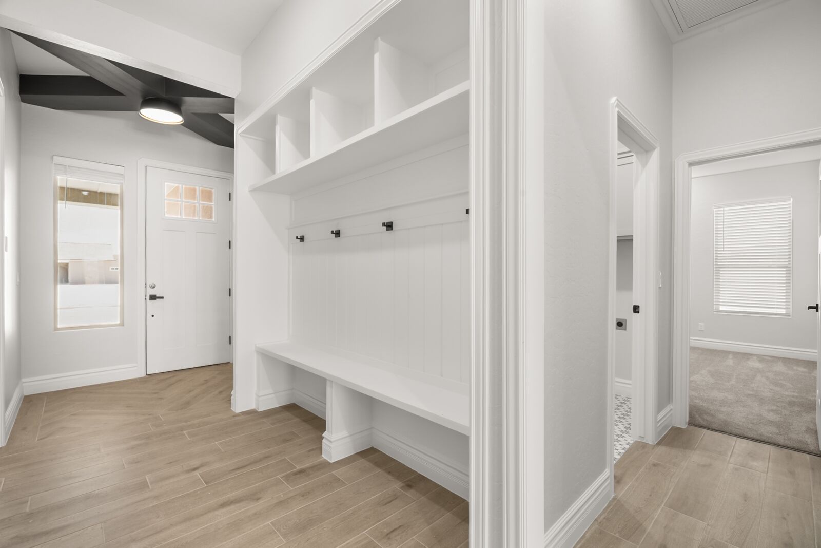 Entry &mdash; Diamond Homes