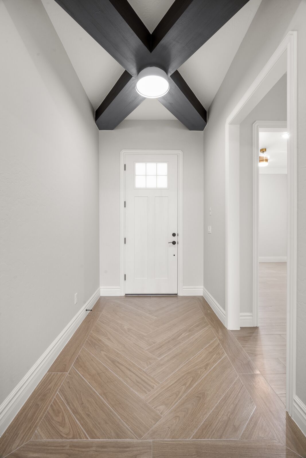 Entry &mdash; Diamond Homes