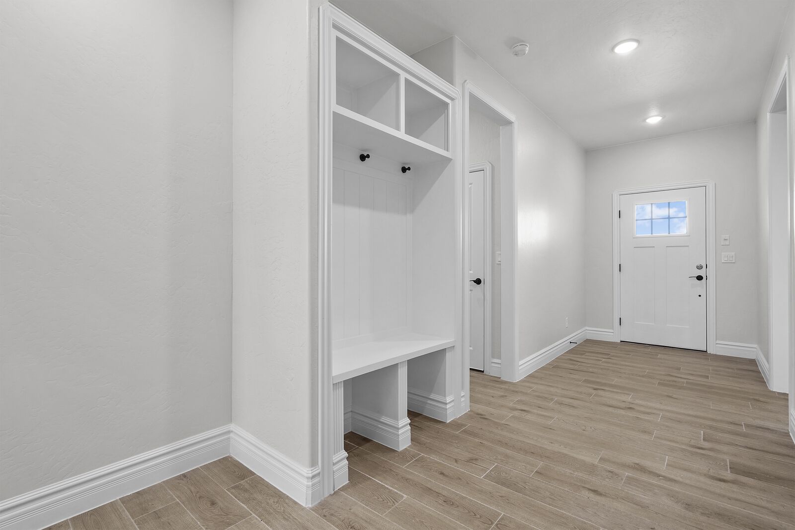 Entry &mdash; Diamond Homes