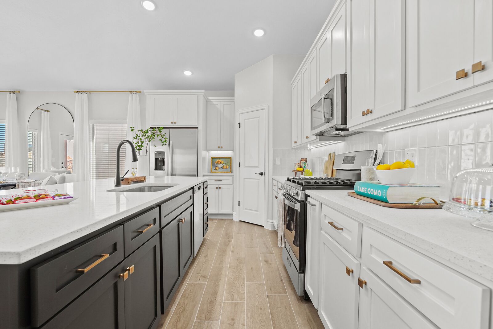 Kitchen &mdash; Diamond Homes