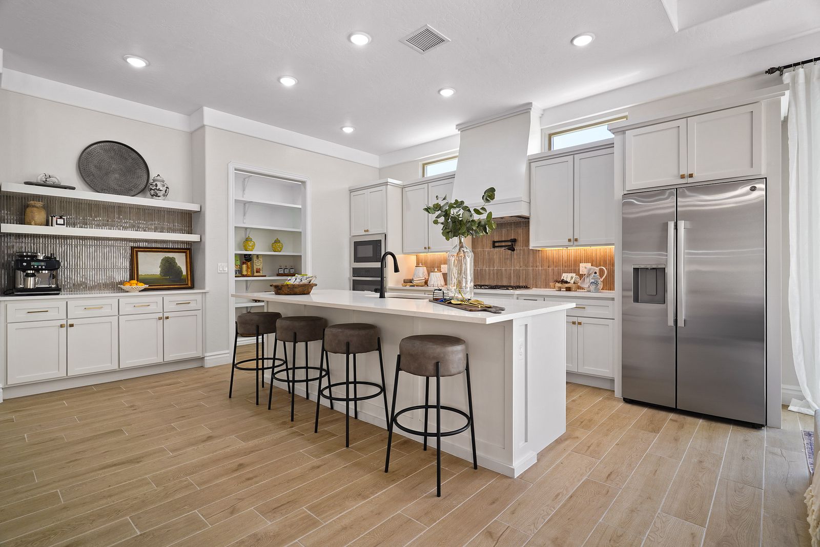 Kitchen &mdash; Diamond Homes