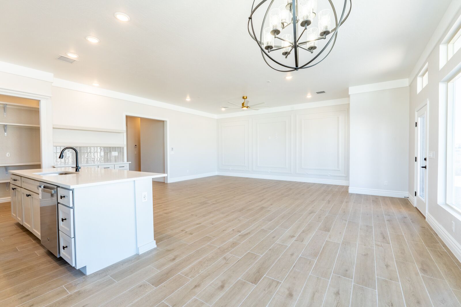 Living &mdash; Diamond Homes