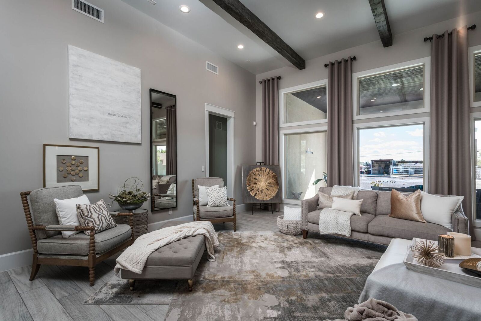 Living &mdash; Diamond Homes