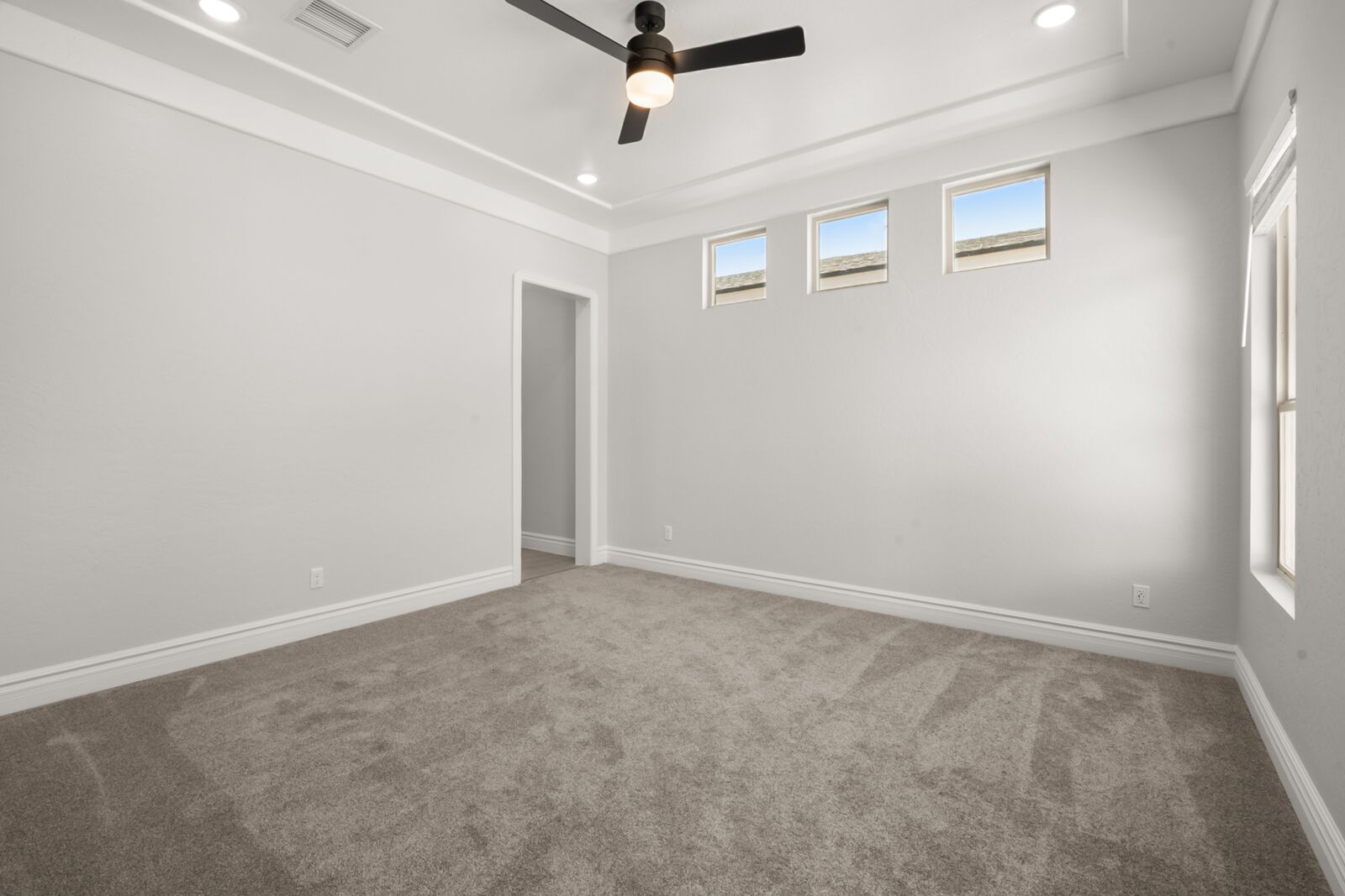 Primary Bedroom &mdash; Diamond Homes
